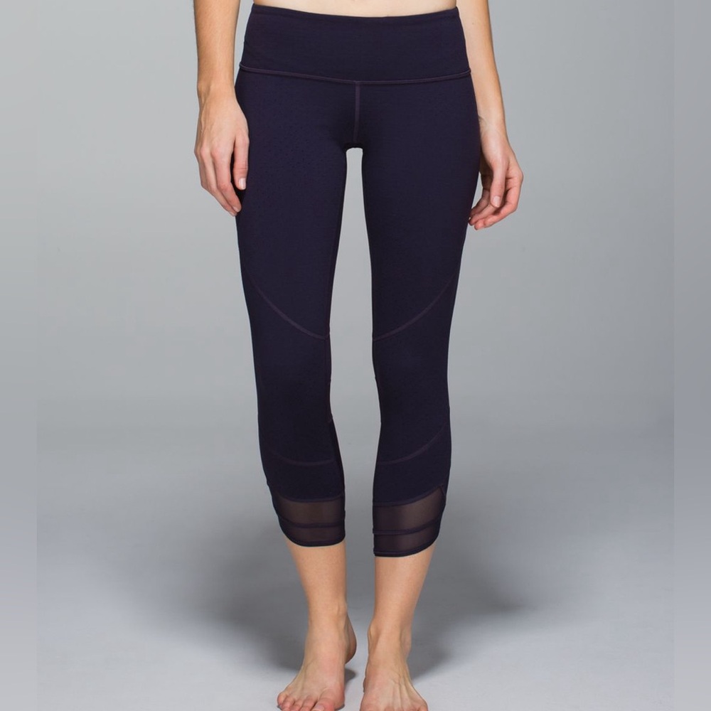 Lululemon Emerge Renewed Crop Full-On Luon in Shine Dot Black Grape